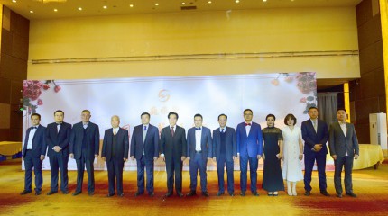  巍雅斯名表眼鏡有限公司2019年終總結(jié)暨頒獎(jiǎng)晚會(huì)圓滿落幕！